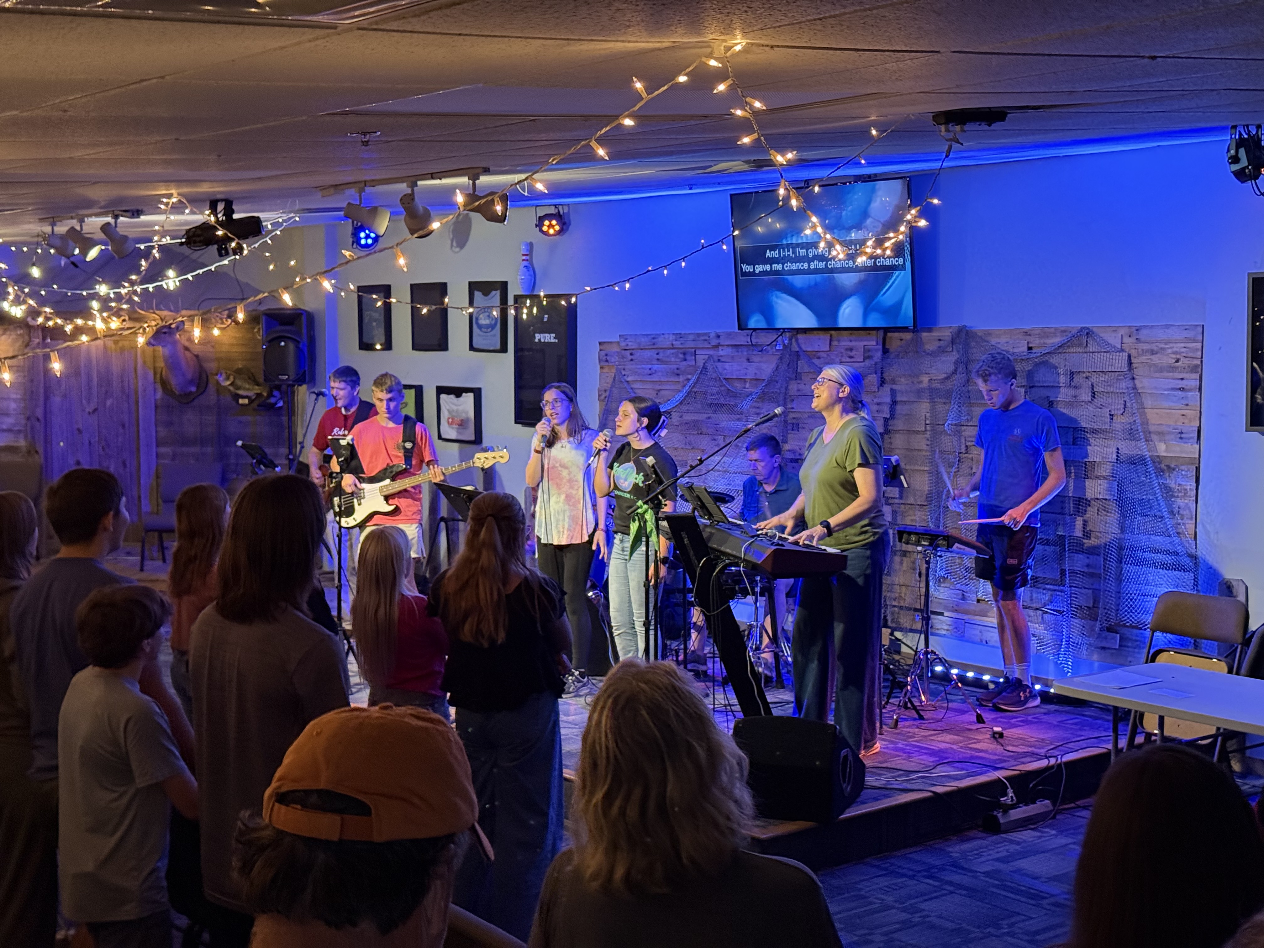 wharf praise band 2026